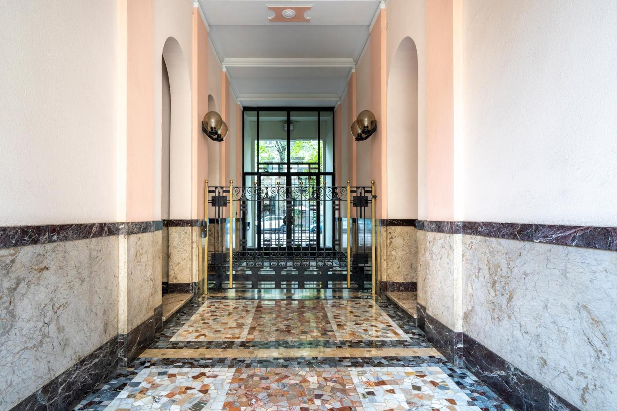 Easylife - Classic And Comfy Porta Romana Flat Милан Экстерьер фото